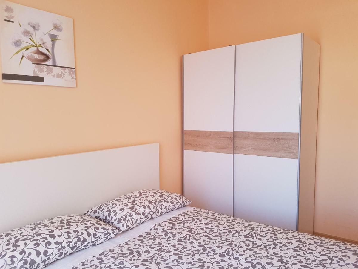 Rooms Siesta Porec Bagian luar foto