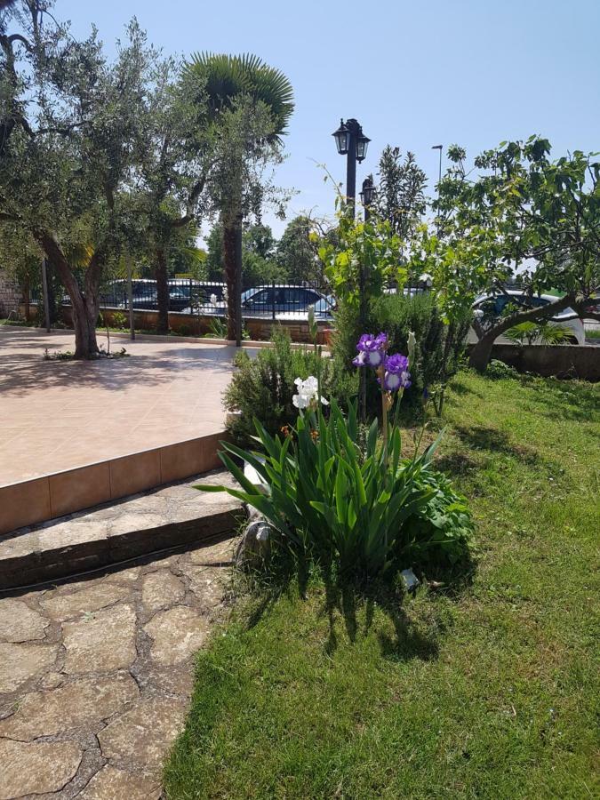 Rooms Siesta Porec Bagian luar foto