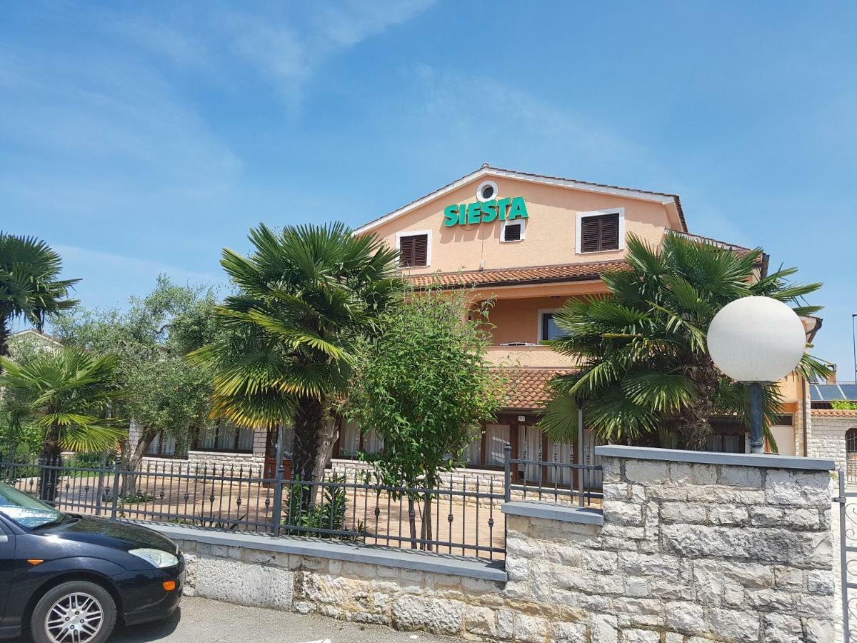 Rooms Siesta Porec Bagian luar foto
