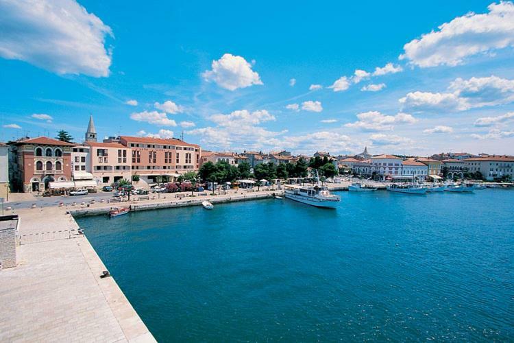 Rooms Siesta Porec Bagian luar foto